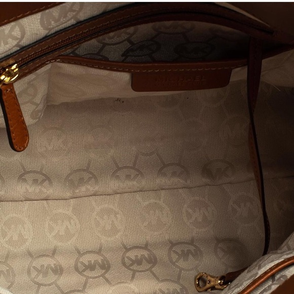 🌹TRADED🌹Michael Kors Large Hamilton Tote - Picture 6 of 10